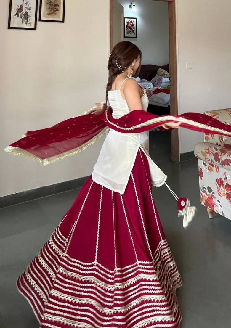 White Mirror Work Silk Blend Lehenga Set - Indya