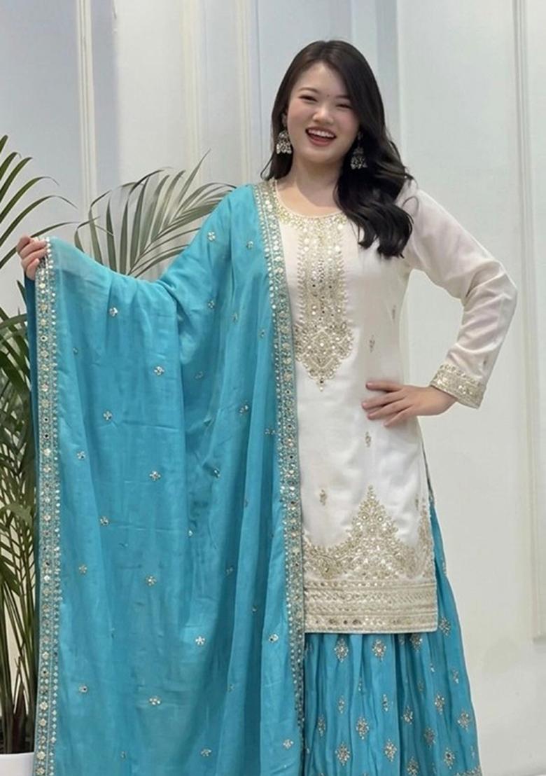Blue Embroidered Silk Blend Kurta Set - Indya