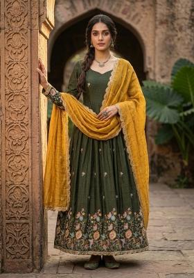 Mehendi Zari Work Silk Blend Kurta With Dupatta