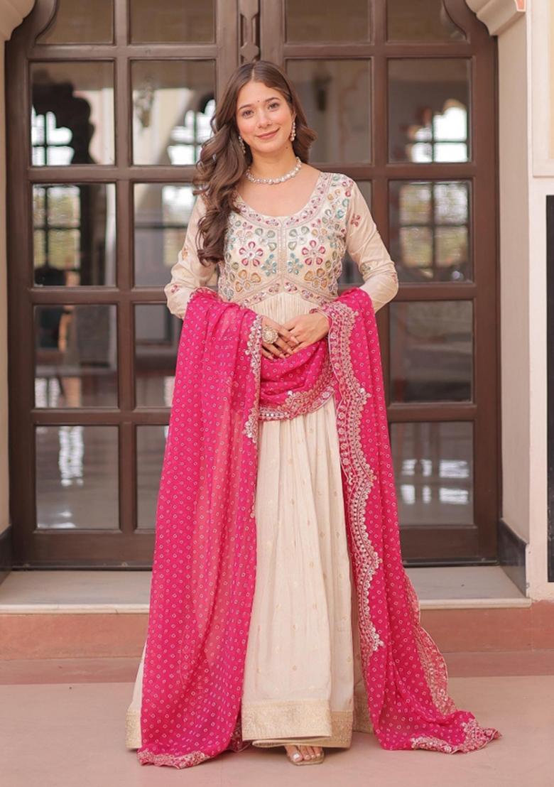 White Embroidered Silk Blend Kurta With Dupatta - Indya
