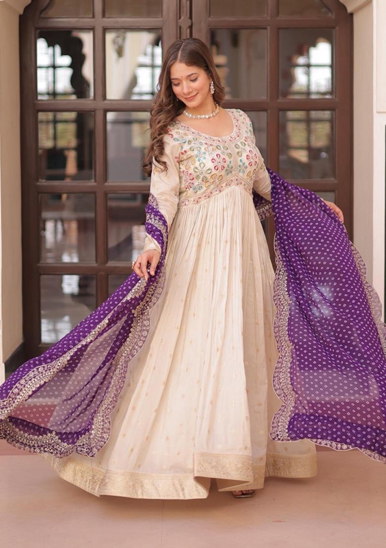 White Embroidered Silk Blend Kurta With Dupatta - Indya