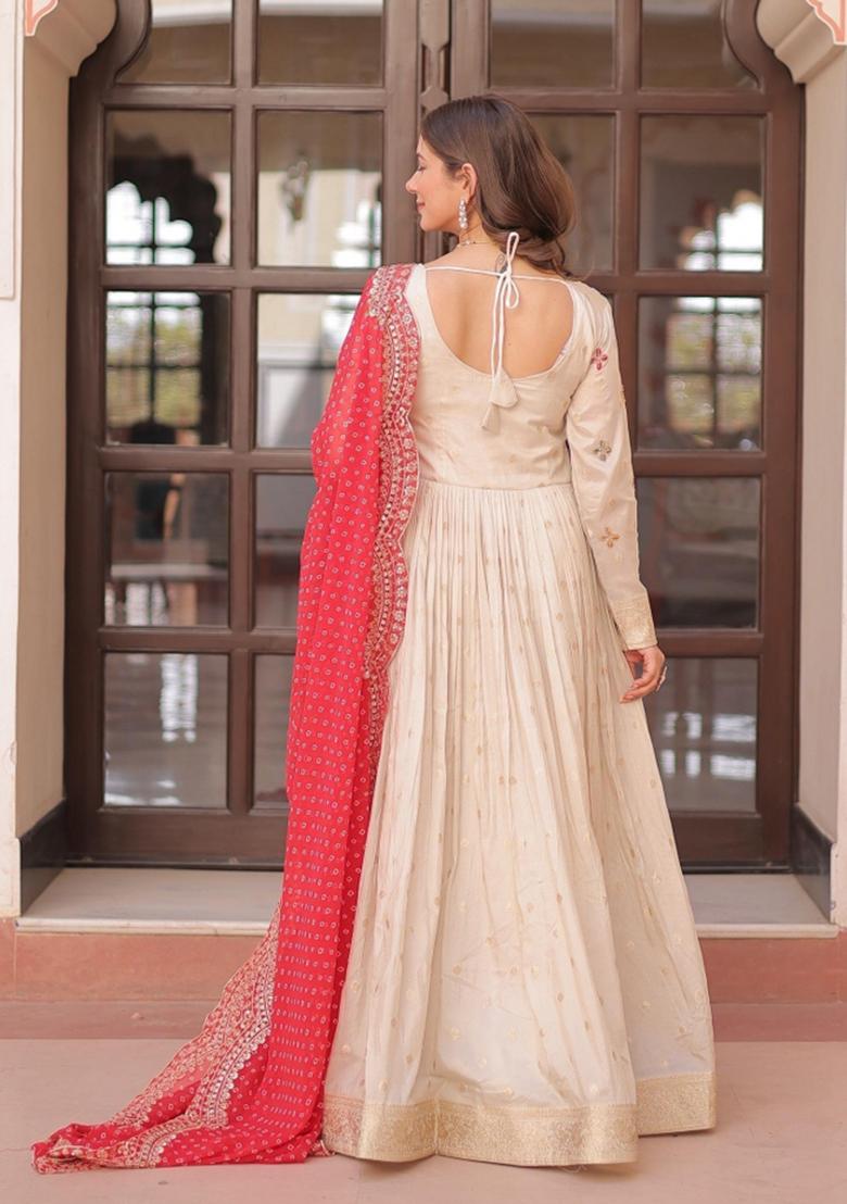 White Embroidered Silk Blend Kurta With Dupatta - Indya