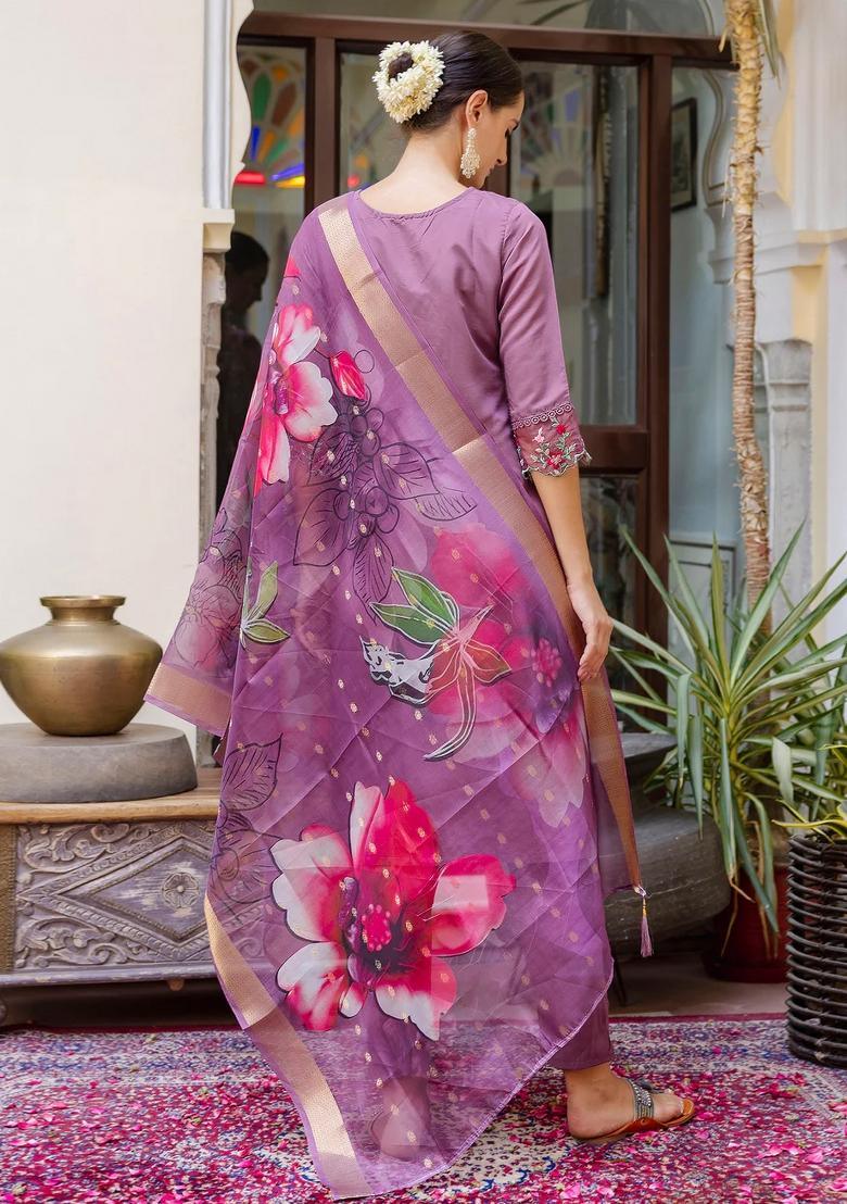 Lavender Embroidered Silk Blend Kurta Set - Indya