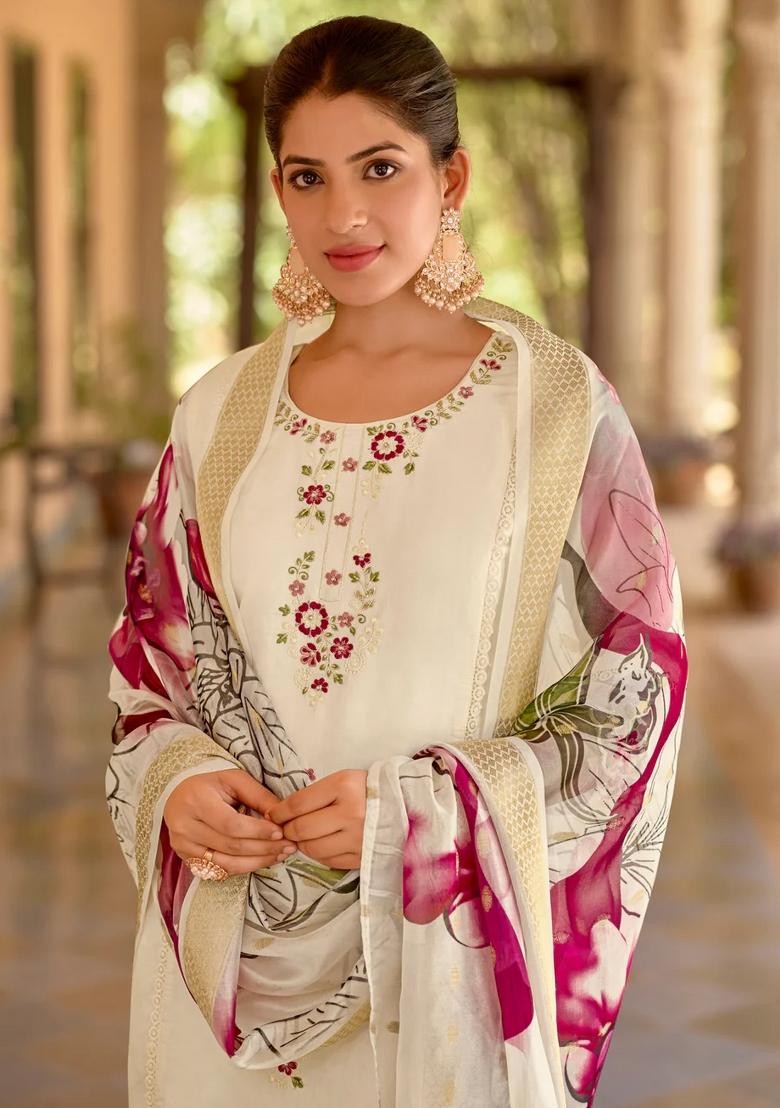 White Embroidered Silk Blend Kurta Set - Indya