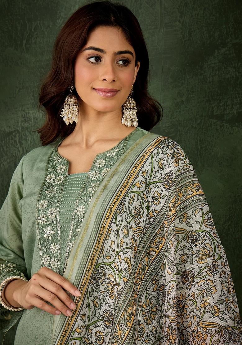 Green Embroidered Silk Blend Kurta Set - Indya