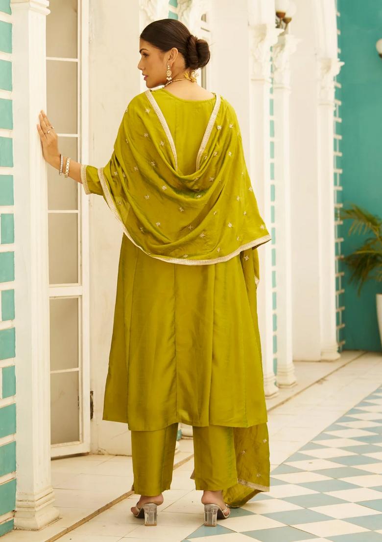 Lemon Embroidered Silk Blend Kurta Set - Indya