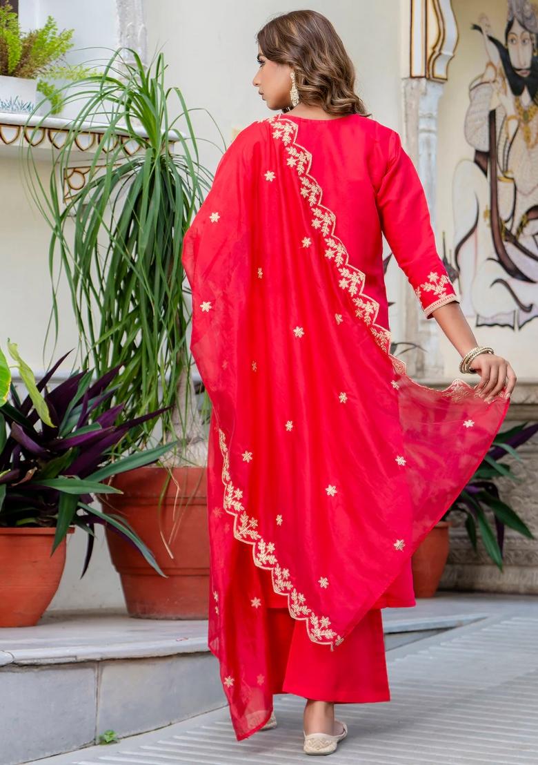 Red Embroidered Silk Blend Kurta Set - Indya