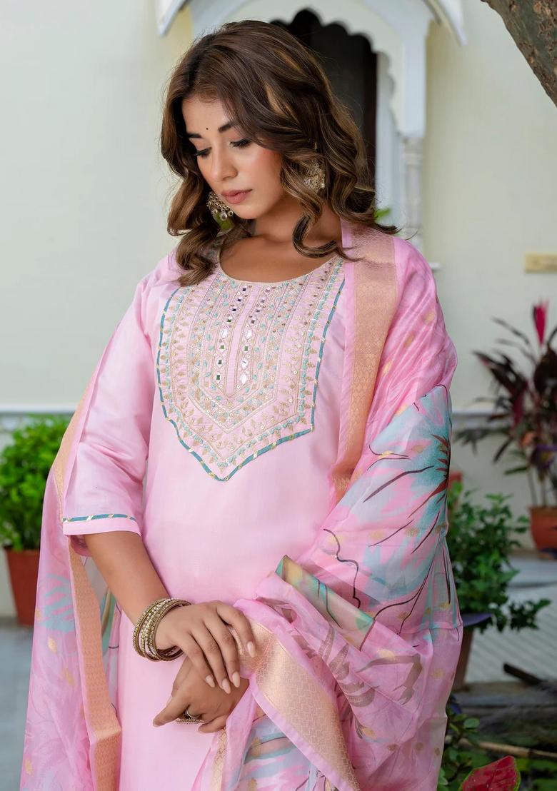 Pink Embroidered Silk Blend Kurta Set - Indya