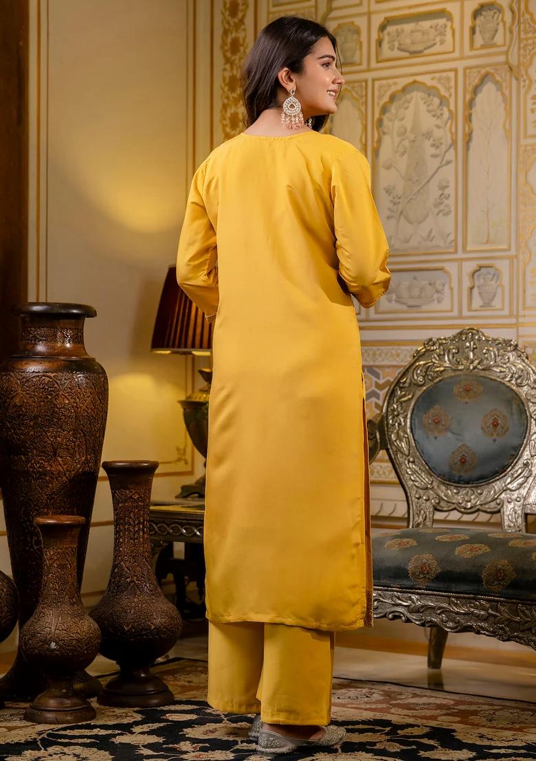 Pink Embroidered Silk Blend Kurta Set - Indya