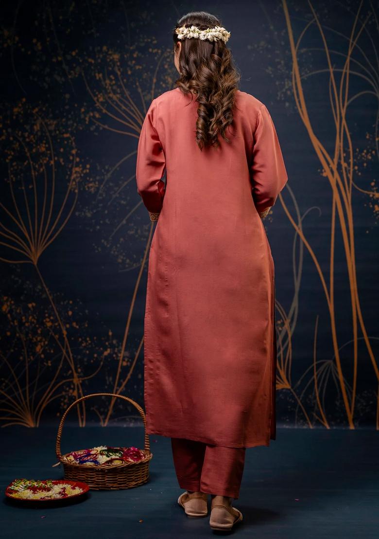 Pink Embroidered Silk Blend Kurta Set - Indya