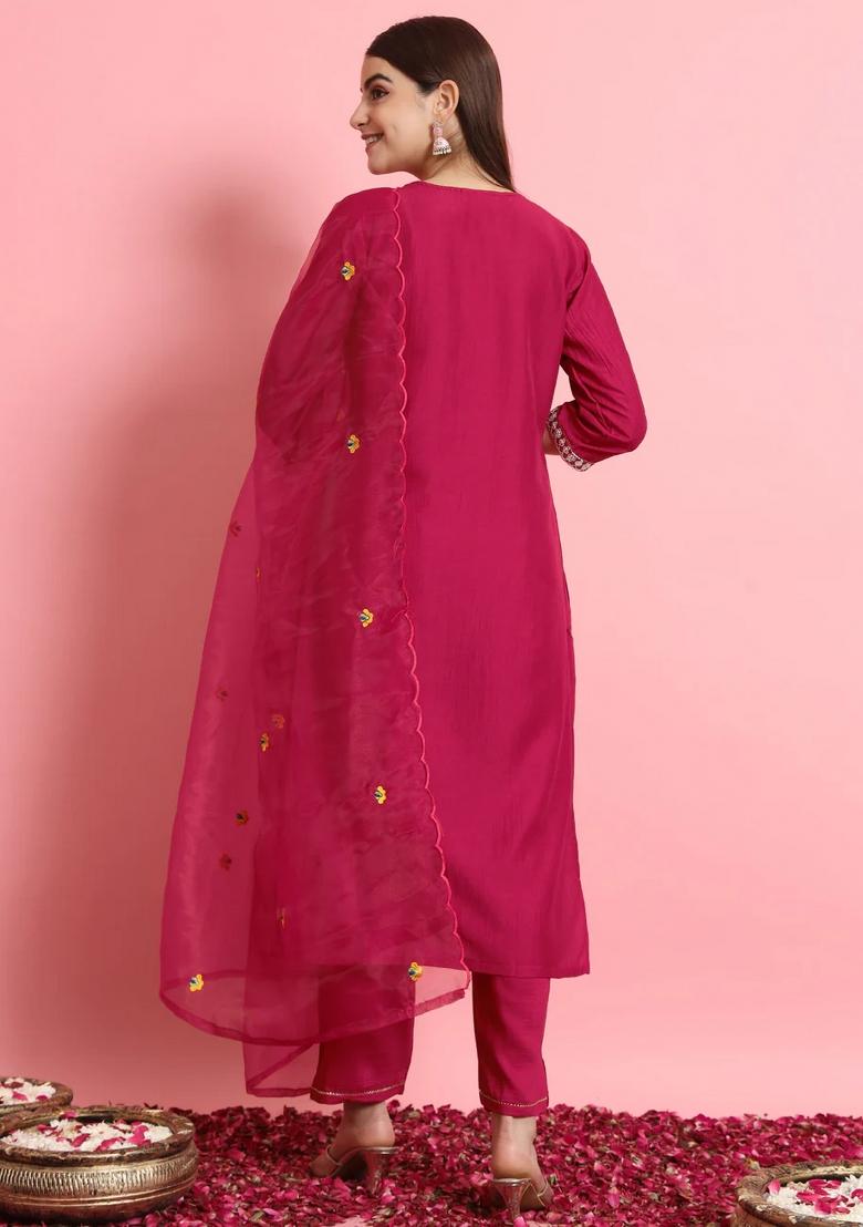 Red Embroidered Silk Blend Kurta Set - Indya