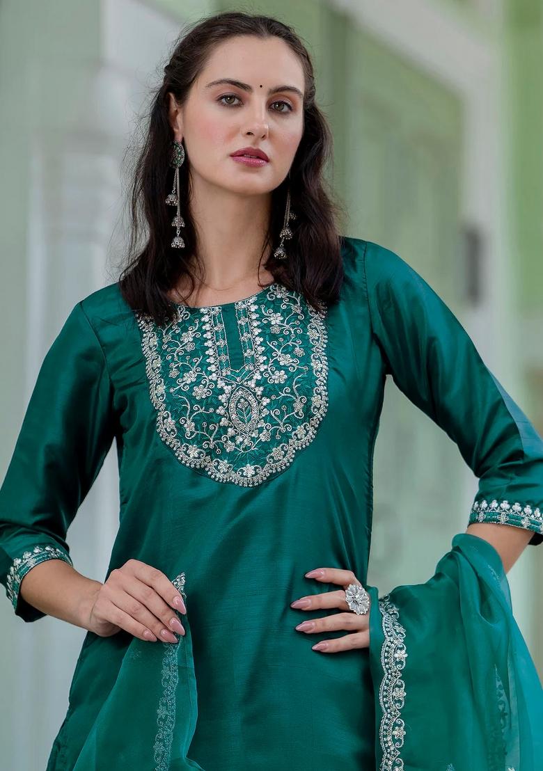 Green Embroidered Silk Blend Kurta Set - Indya