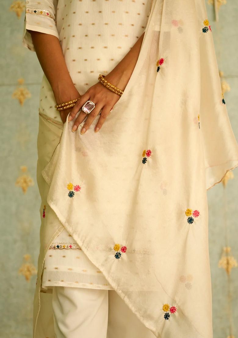 White Embroidered Silk Blend Kurta Set - Indya