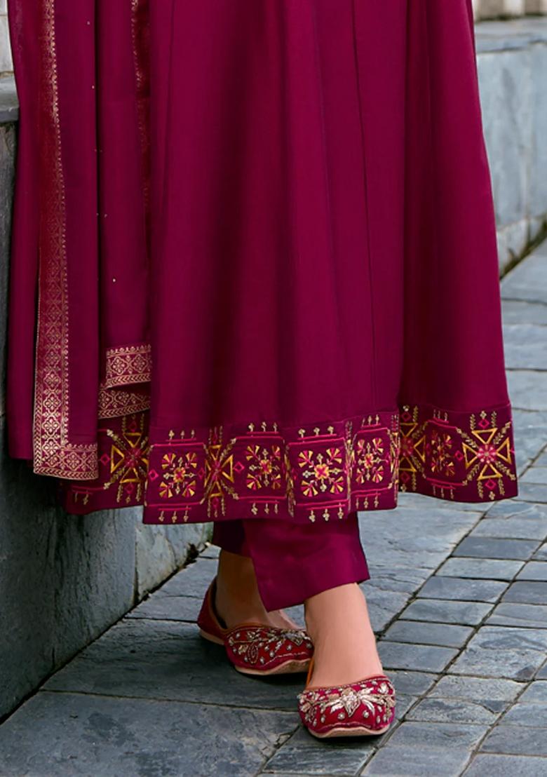 Maroon Embroidered Silk Blend Kurta Set - Indya