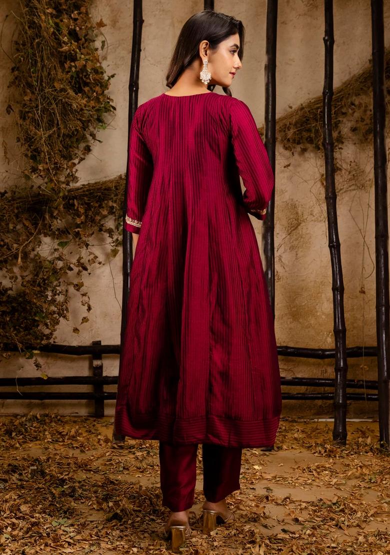 Maroon Embroidered Silk Blend Kurta Set - Indya