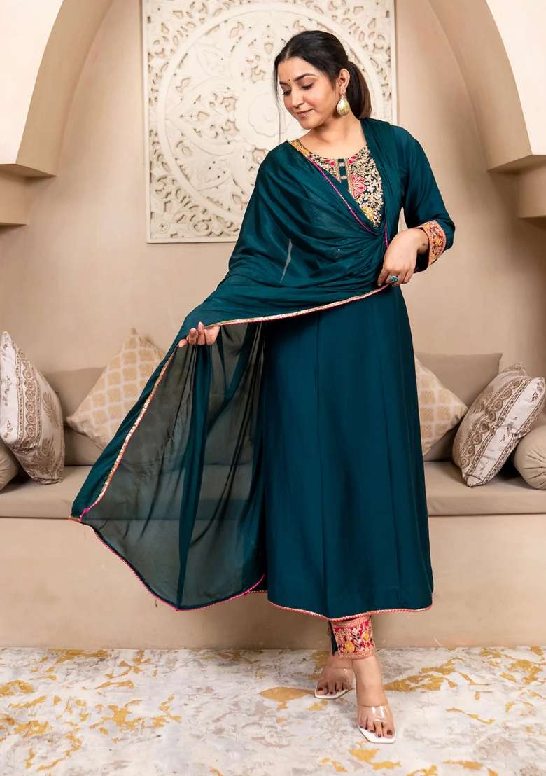 Blue Embroidered Viscose Kurta Set - Indya