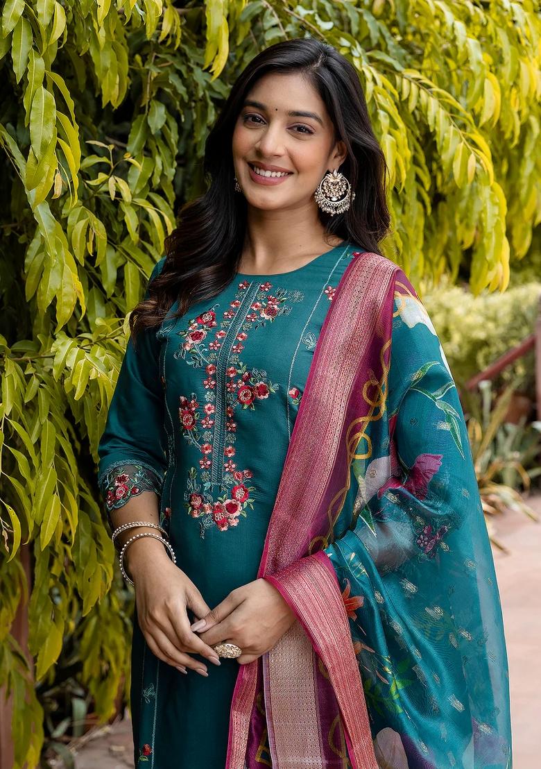 Blue Embroidered Silk Blend Kurta Set - Indya