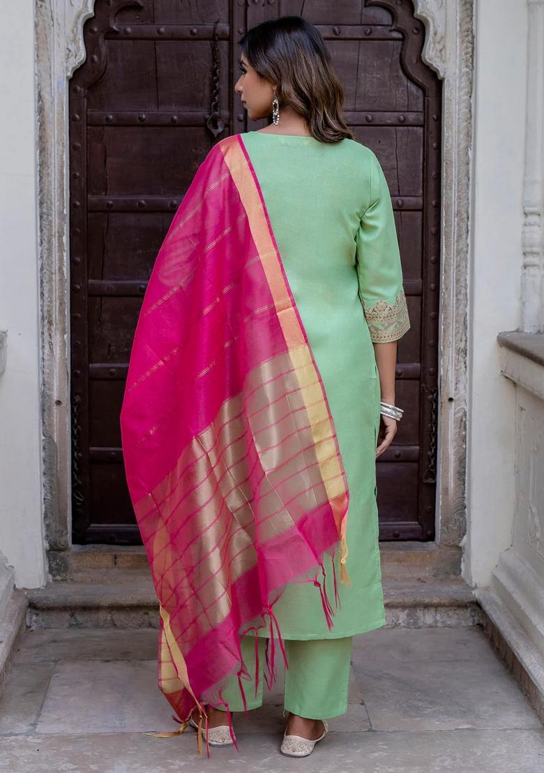 Green Printed Silk Blend Kurta Set - Indya