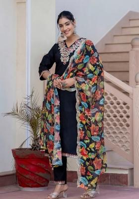 Black Embroidered Silk Blend Kurta Set