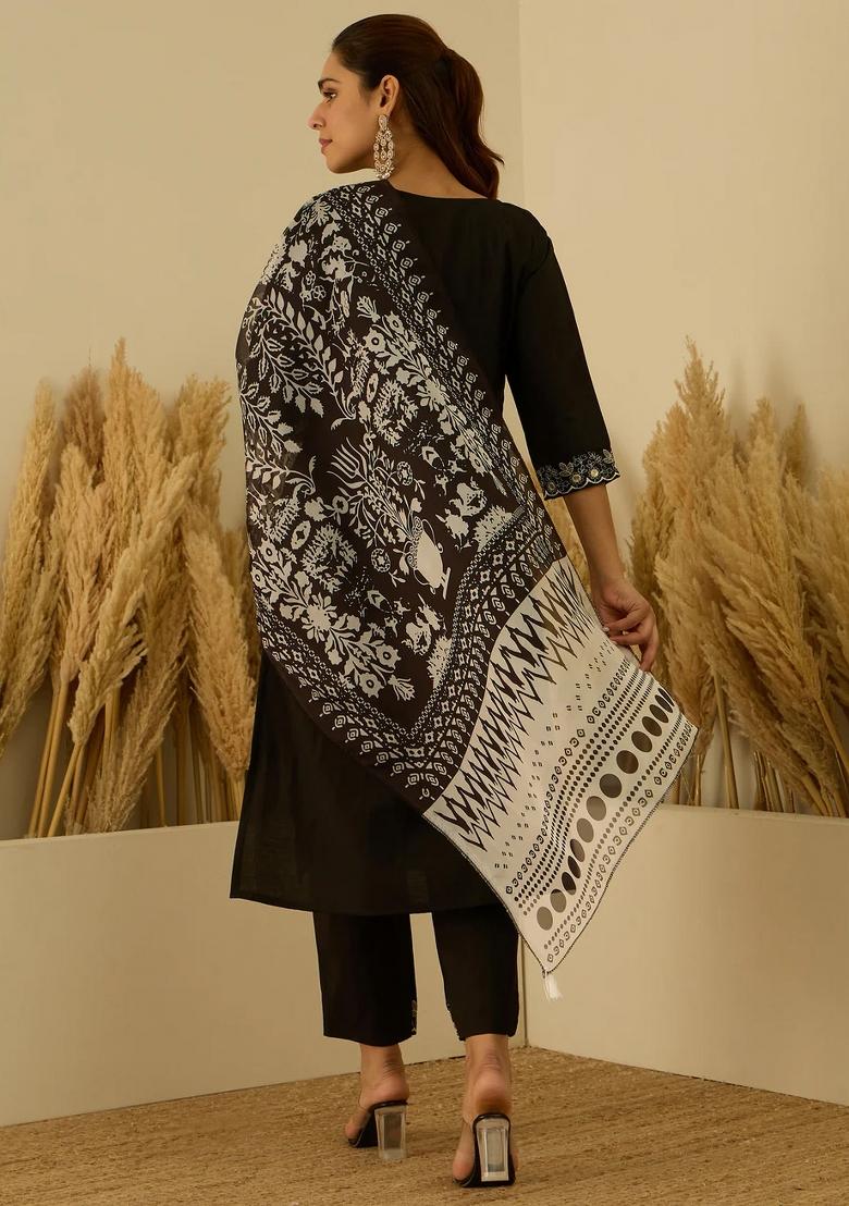 Black Embroidered Silk Blend Kurta Set - Indya