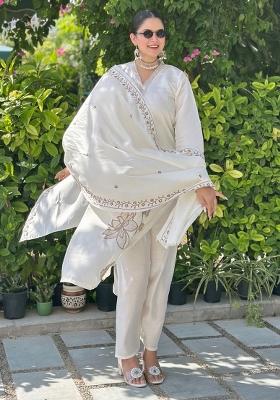 Off White Embroidered Silk Blend Kurta Set