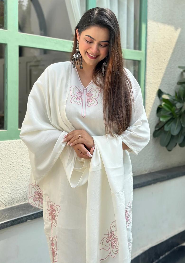 White Embroidered Silk Blend Kurta Set - Indya