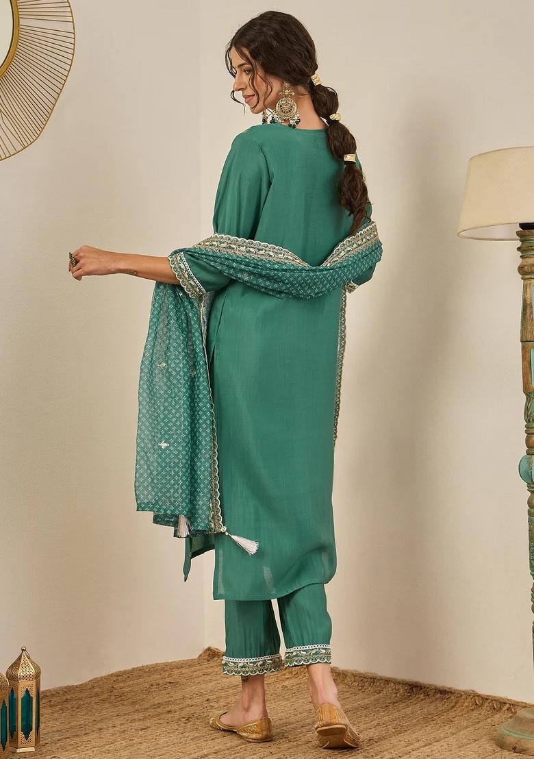 Green Embroidered Silk Blend Kurta Set - Indya