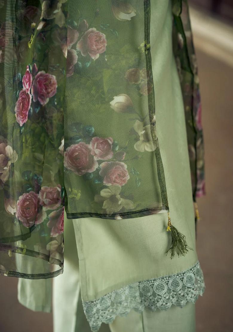 Green Embroidered Viscose Kurta Set - Indya