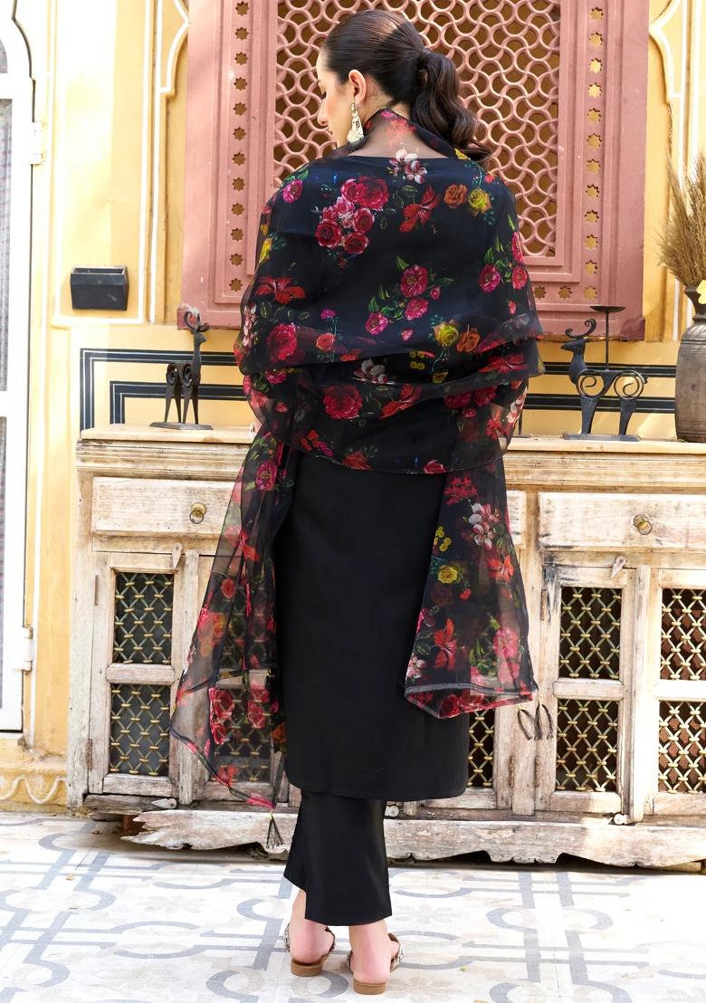 Black Embroidered Viscose Kurta Set - Indya