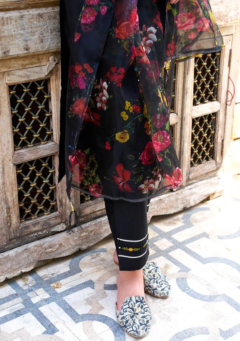 Black Embroidered Viscose Kurta Set - Indya