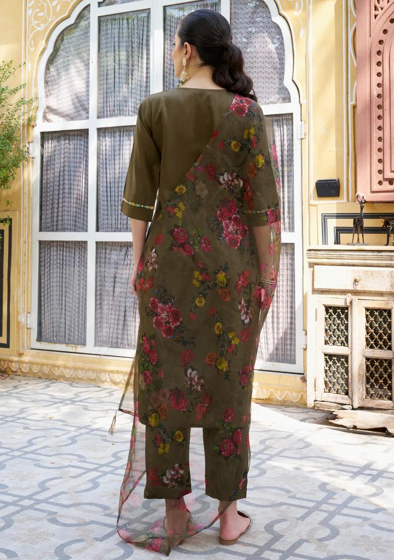 Green Embroidered Viscose Kurta Set - Indya