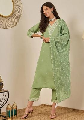 Green Embroidered Silk Blend Kurta Set