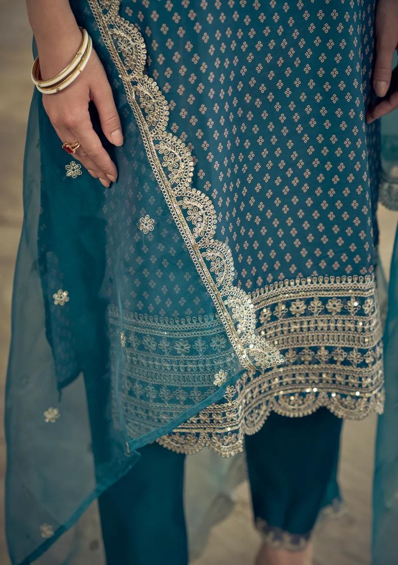 Blue Embroidered Muslin Kurta Set - Indya