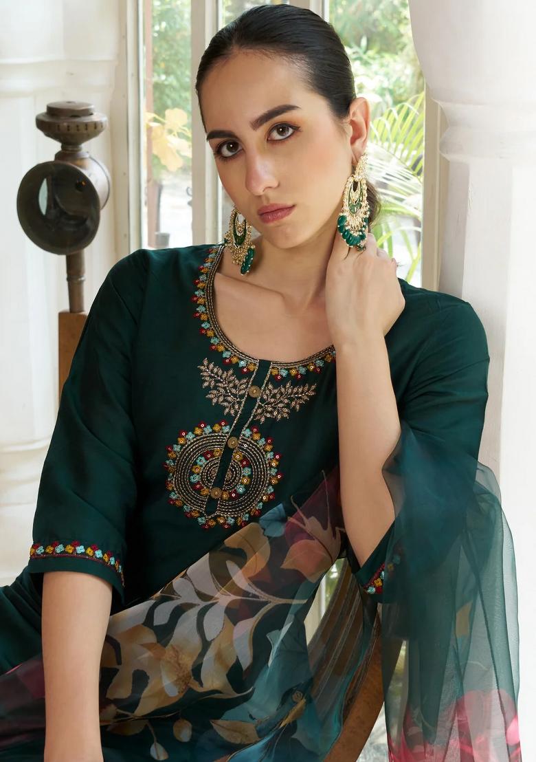Green Embroidered Silk Blend Kurta Set - Indya