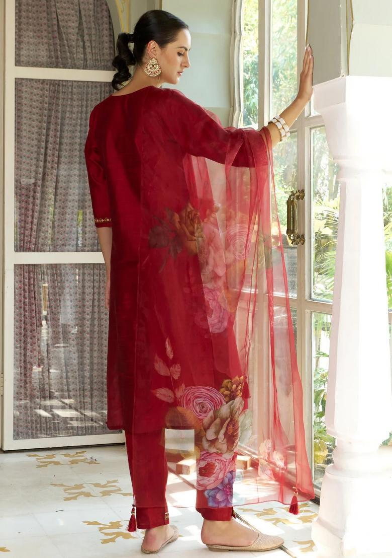 Maroon Embroidered Silk Blend Kurta Set - Indya