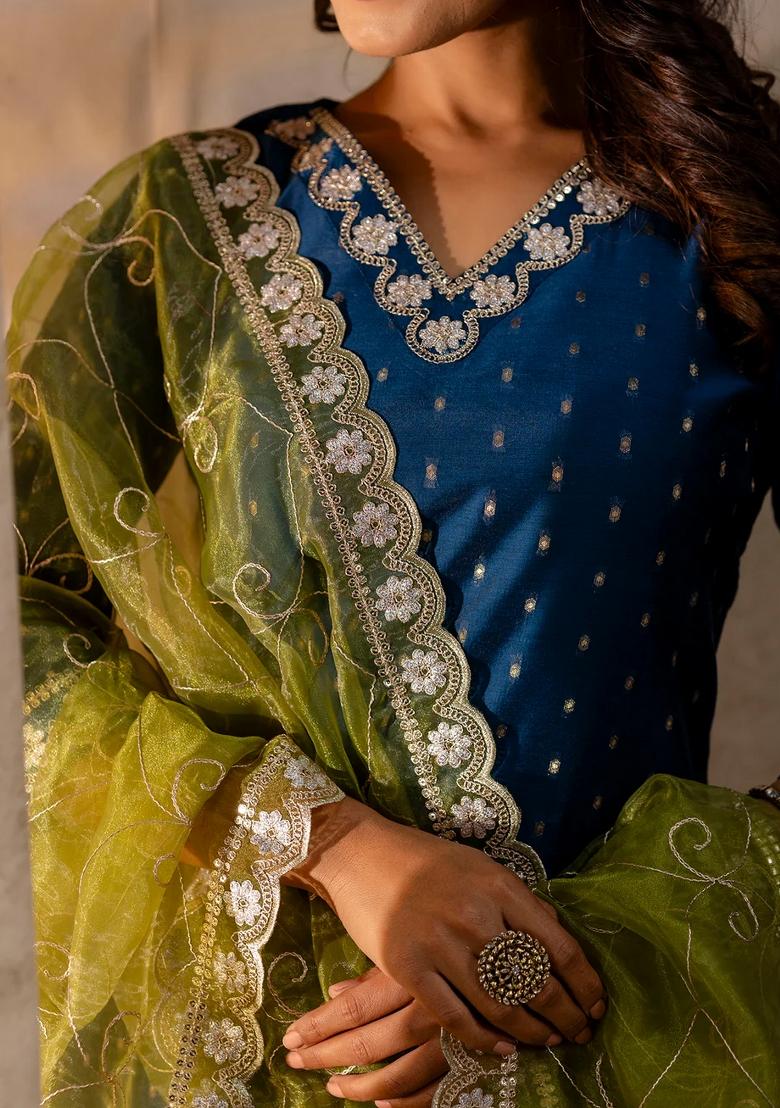 Blue Embroidered Silk Blend Kurta Set - Indya