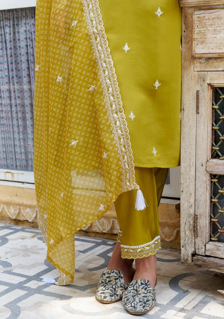 Yellow Embroidered Silk Blend Kurta Set - Indya