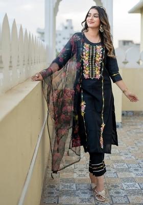 Black Embroidered Viscose Kurta Set