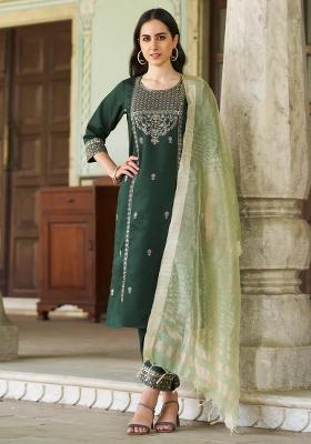 Green Embroidered Viscose Kurta Set