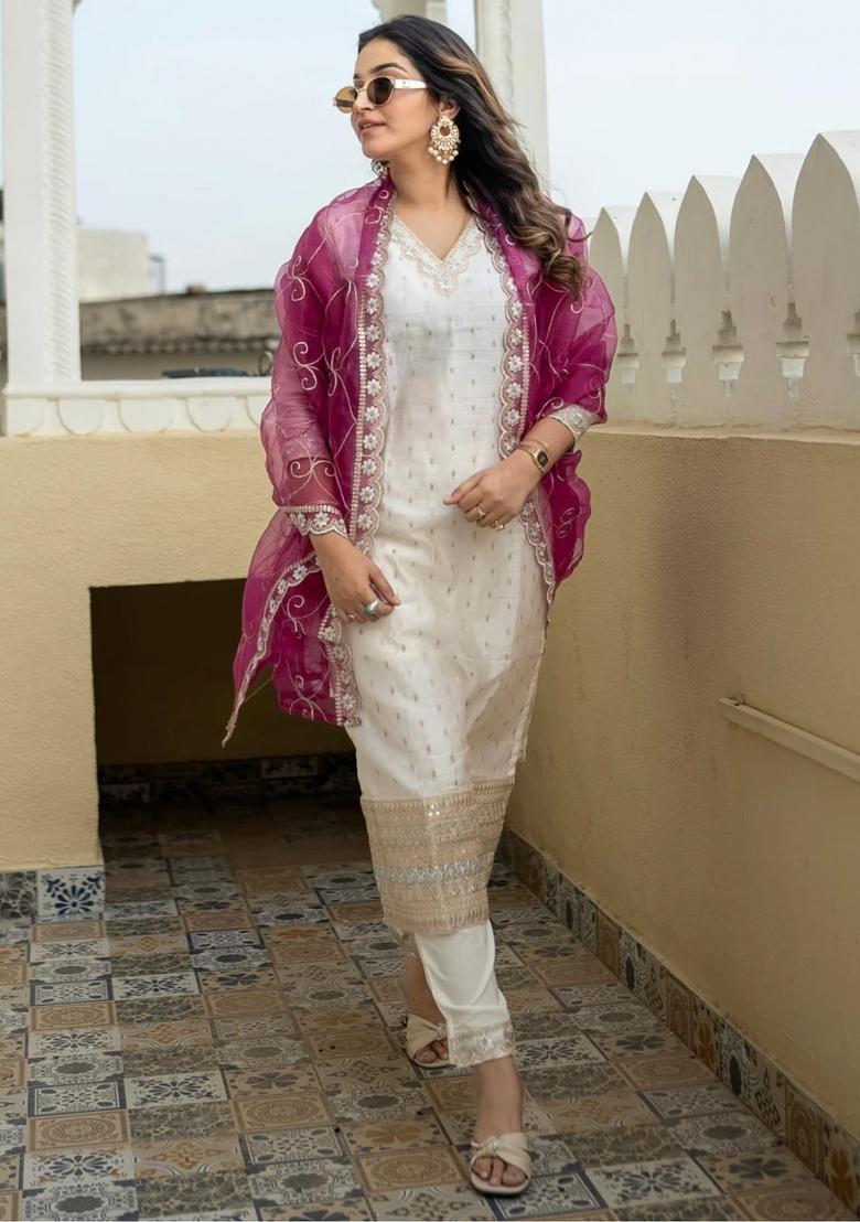 White Embroidered Silk Blend Kurta Set - Indya