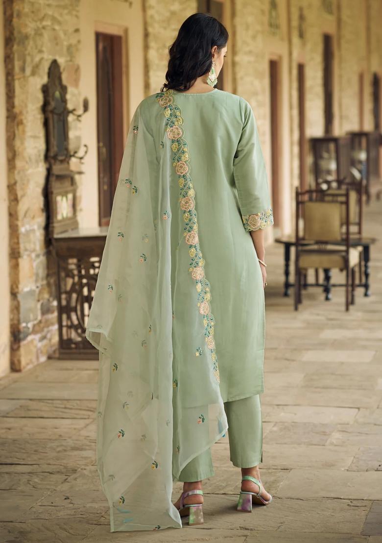 Green Embroidered Silk Blend Kurta Set - Indya