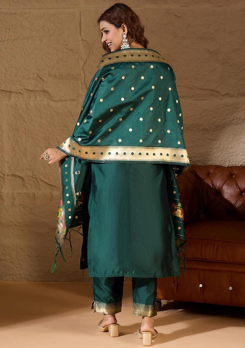 Green Embroidered Silk Blend Kurta Set - Indya