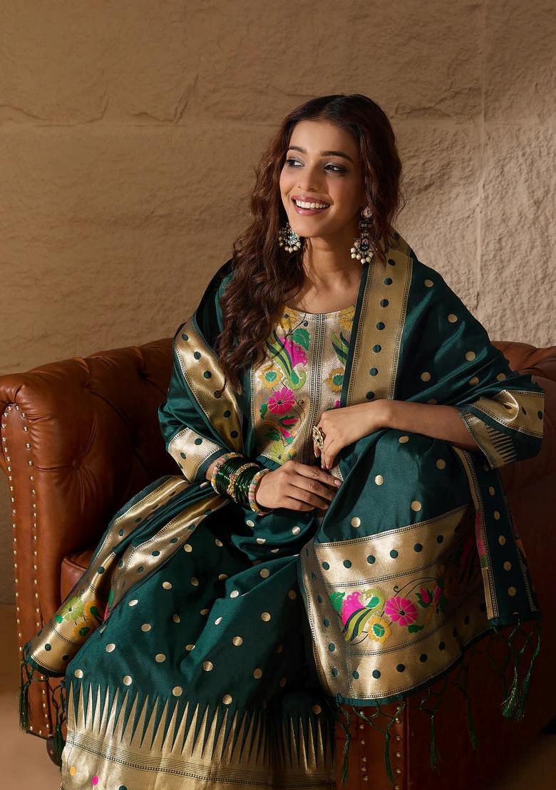 Green Embroidered Silk Blend Kurta Set - Indya