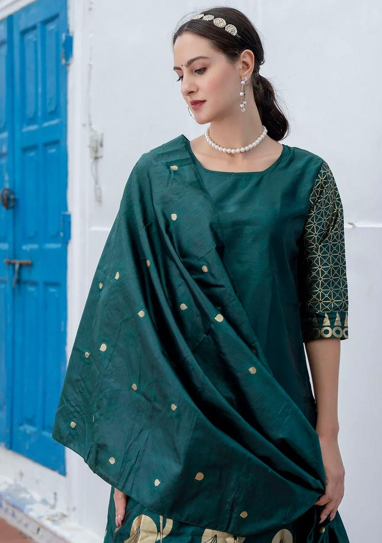 Green Printed Silk Blend Kurta Set - Indya