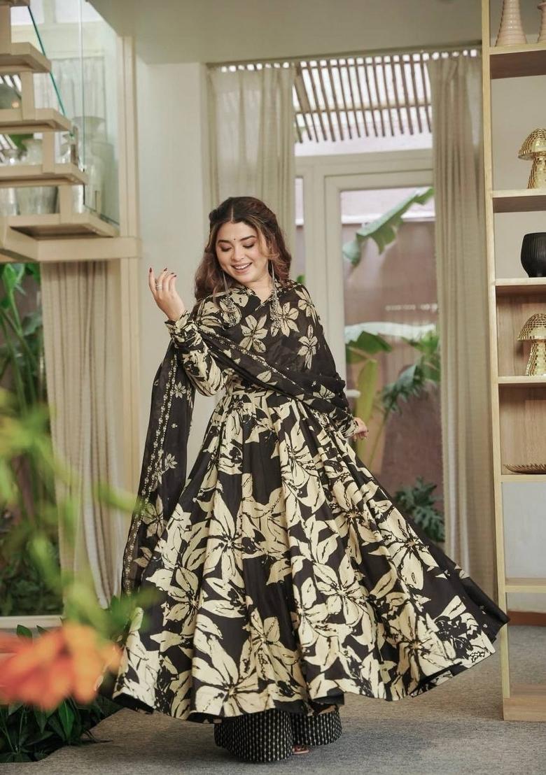 Black Embroidered Cotton Anarkali Set - Indya