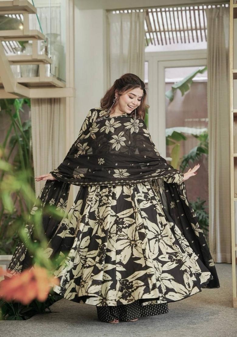 Black Embroidered Cotton Anarkali Set - Indya