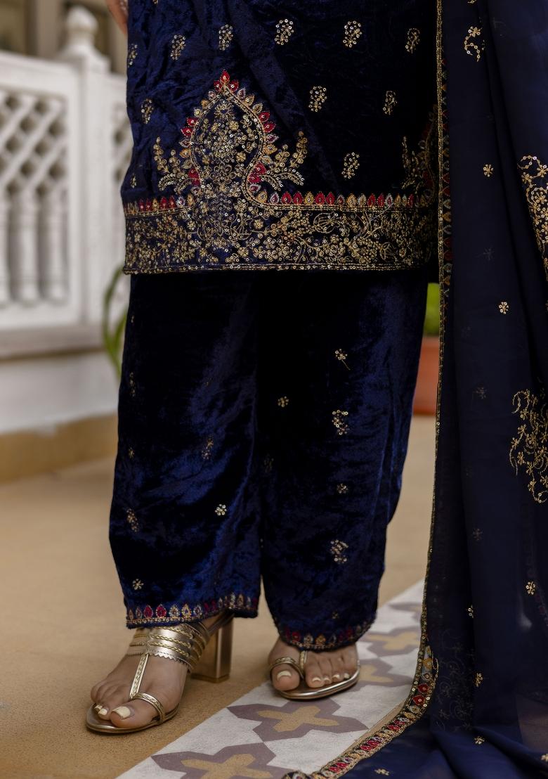Blue Sequin Work Velvet Kurta Set - Indya
