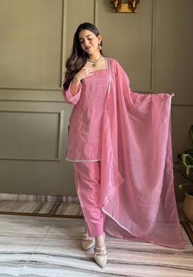 Pink Lace Work Silk Blend Kurta Set