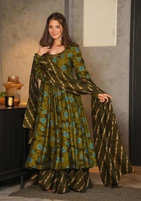 Mehendi Printed Muslin Kurta Set