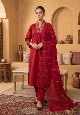 Rani Pink Embroidered Silk Blend Salwar Kameez